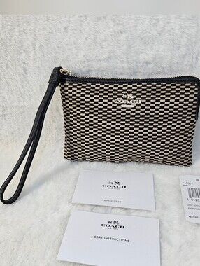 NWT Coach Wristlet